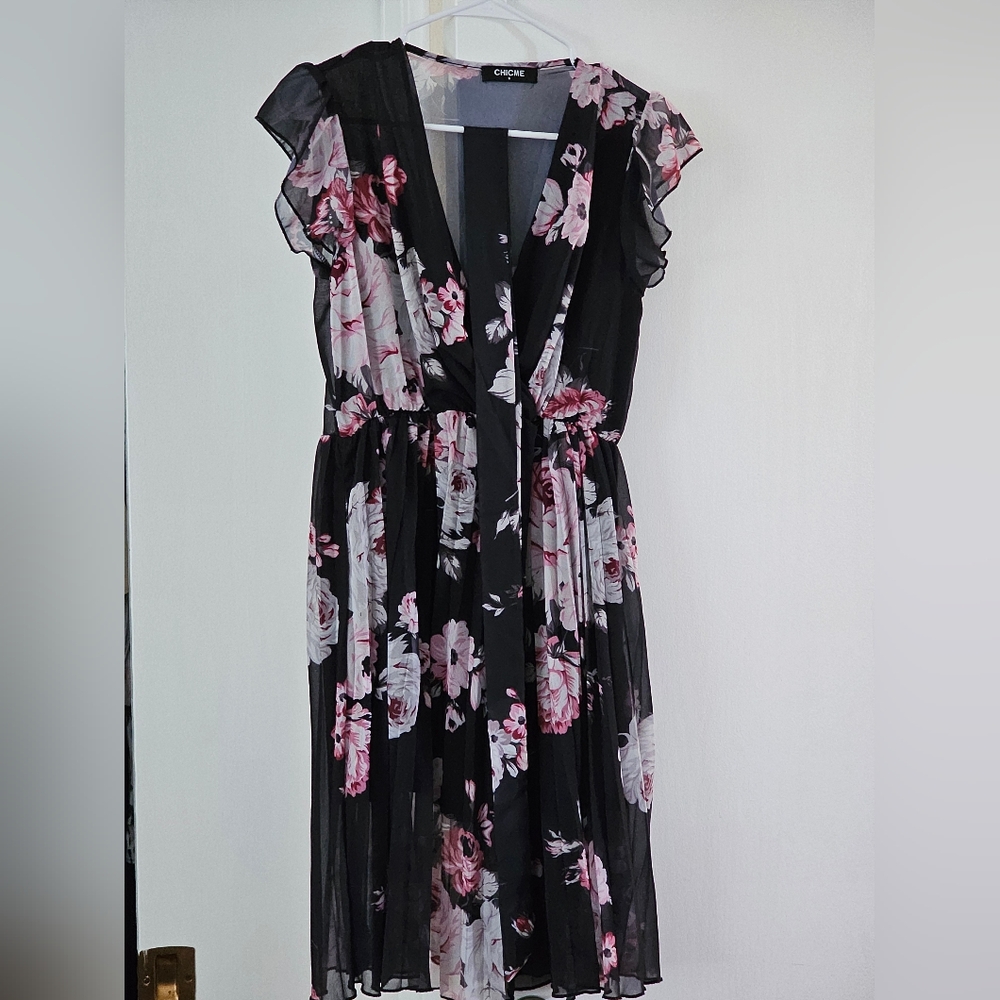 Ladies Chicme Dress Size Small